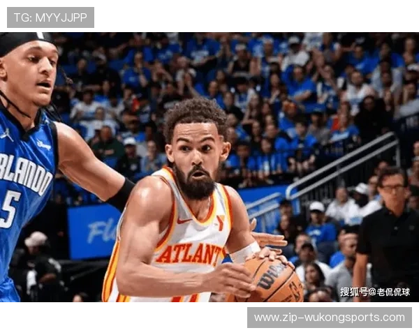 特雷·杨挡拆持球拉开空间 比库里更偏组织化造助攻