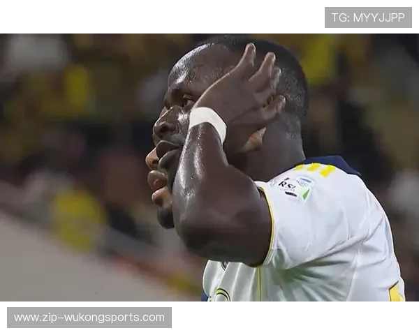 撕开防线的马内本赛季联赛靠盘带更常前插